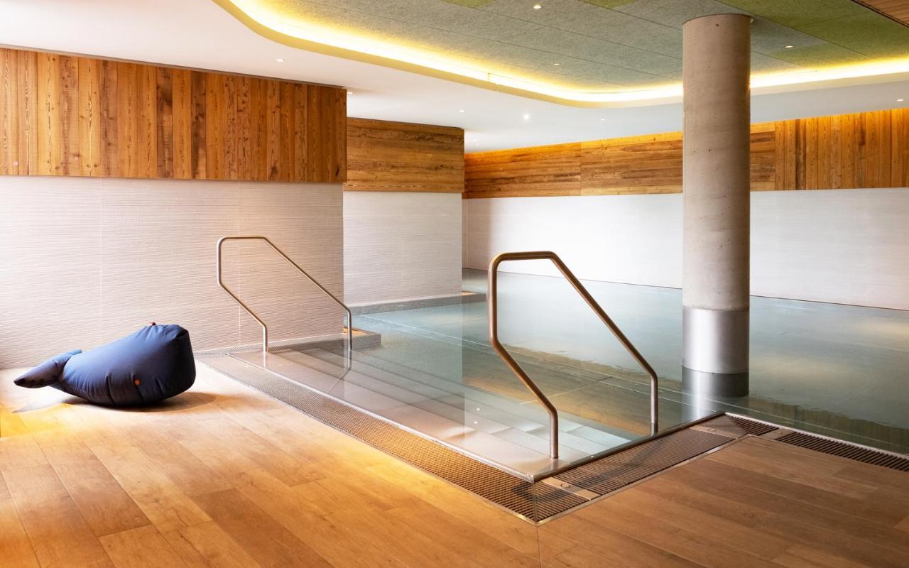 פלאנסבורג Das James מראה חיצוני תמונה The swimming pool at the Hotel Axelmannstein